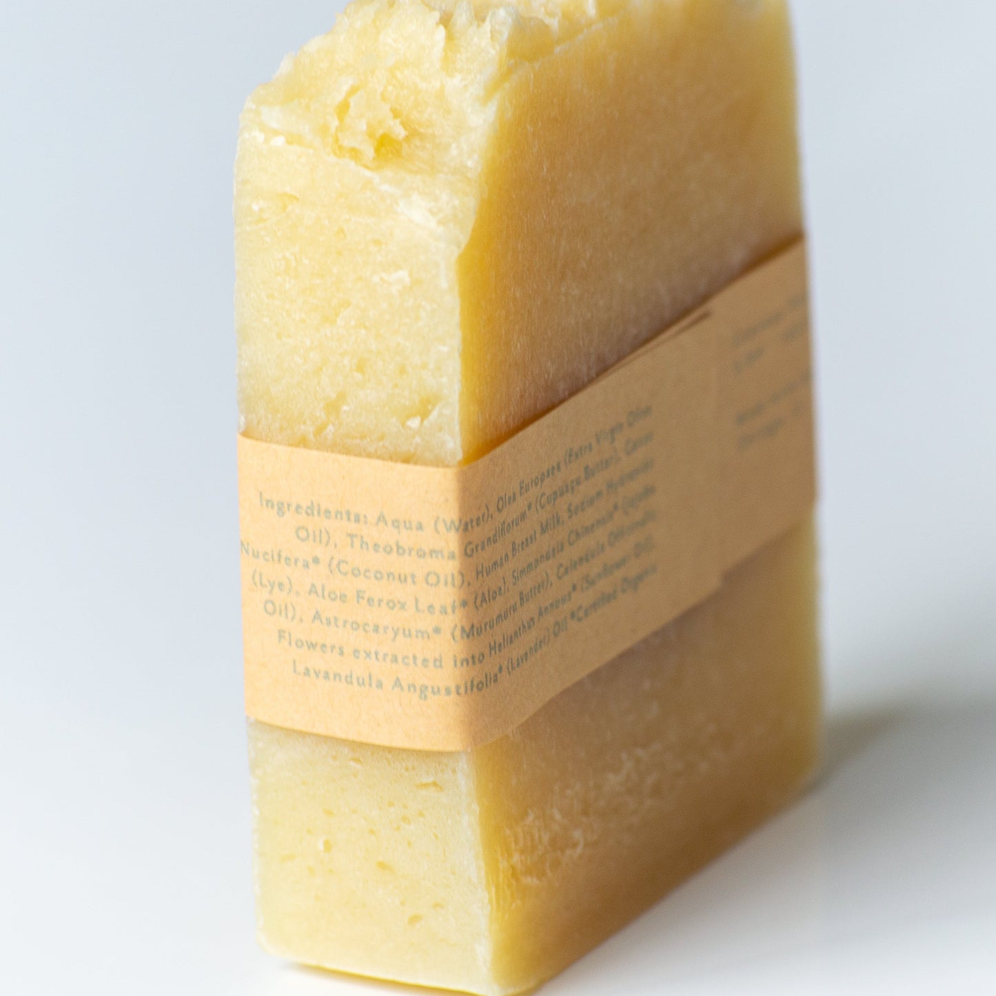 Cupuaçu Dreams a luxurious soap enriched with the velvety richness of breast milk, cupuaçu butter and the calming essence of lavender essential oil. Pele Pura is crafted with love and care in Chicago, IL.