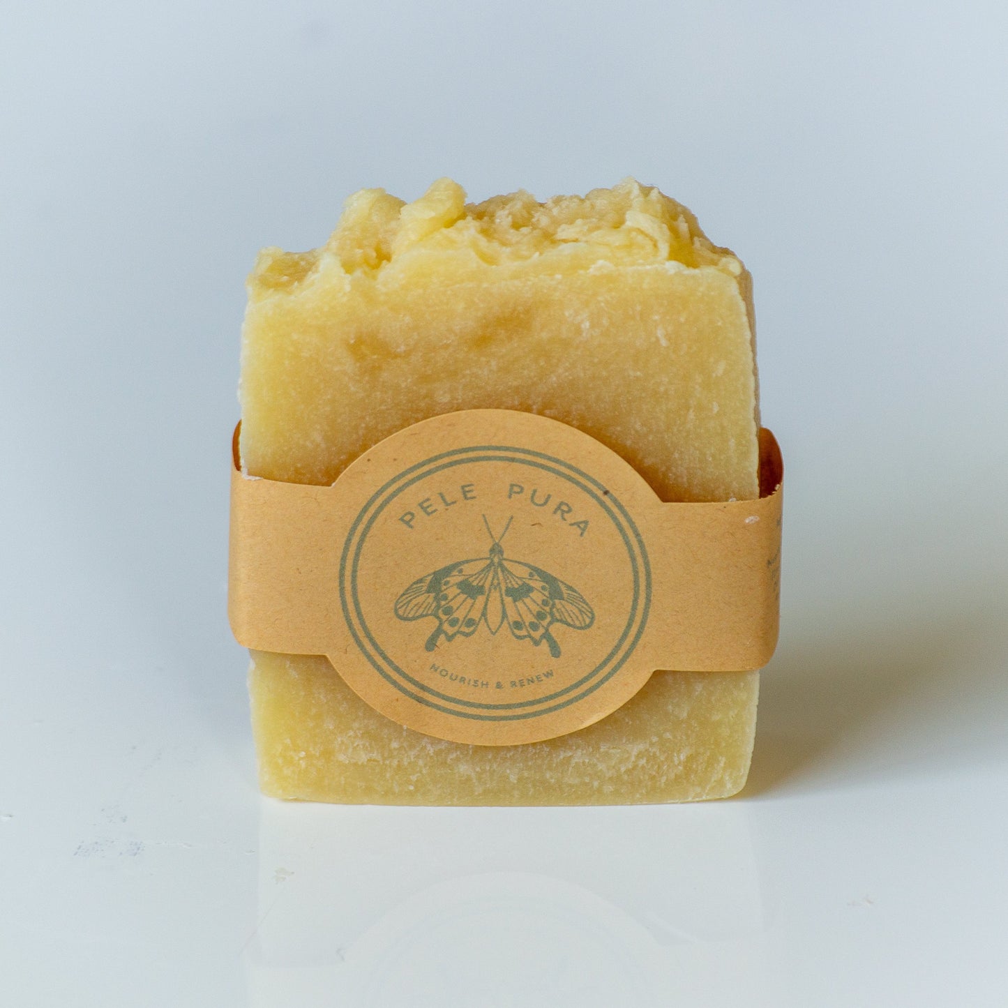 Cupuaçu Dreams a luxurious soap enriched with the velvety richness of breast milk, cupuaçu butter and the calming essence of lavender essential oil. Pele Pura is crafted with love and care in Chicago, IL.